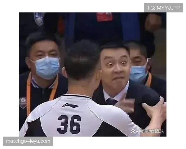 球队表现引热议,球迷期待新赛季逆袭展现稳健实力 球队表现引热议,球迷期待新赛季逆袭展现稳健实力