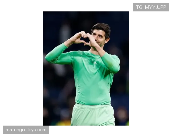 库尔图瓦展望新赛季挑战，稳健状态引关注