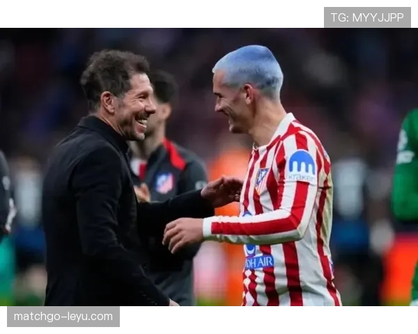 西蒙尼球队控球模式近期表现稳健,战术执行力持续提升 西蒙尼球队控球模式近期表现稳健,战术执行力持续提升