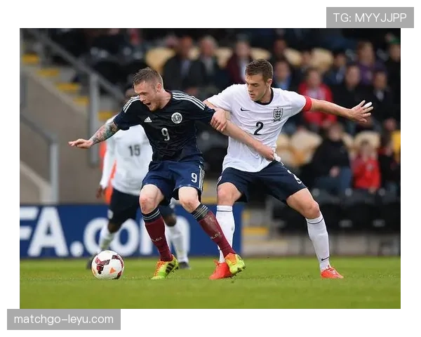 英格兰锋线对比：凯恩与斯图里奇在终结风格与战术角色的差异分析