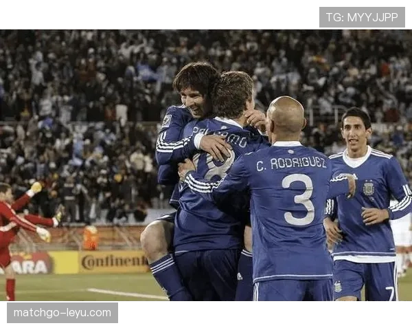 塞维利亚复兴豪强之路：当前赛季表现能否支撑球队目标实现